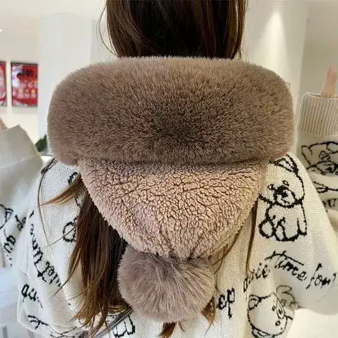 Scarf and hat close-up